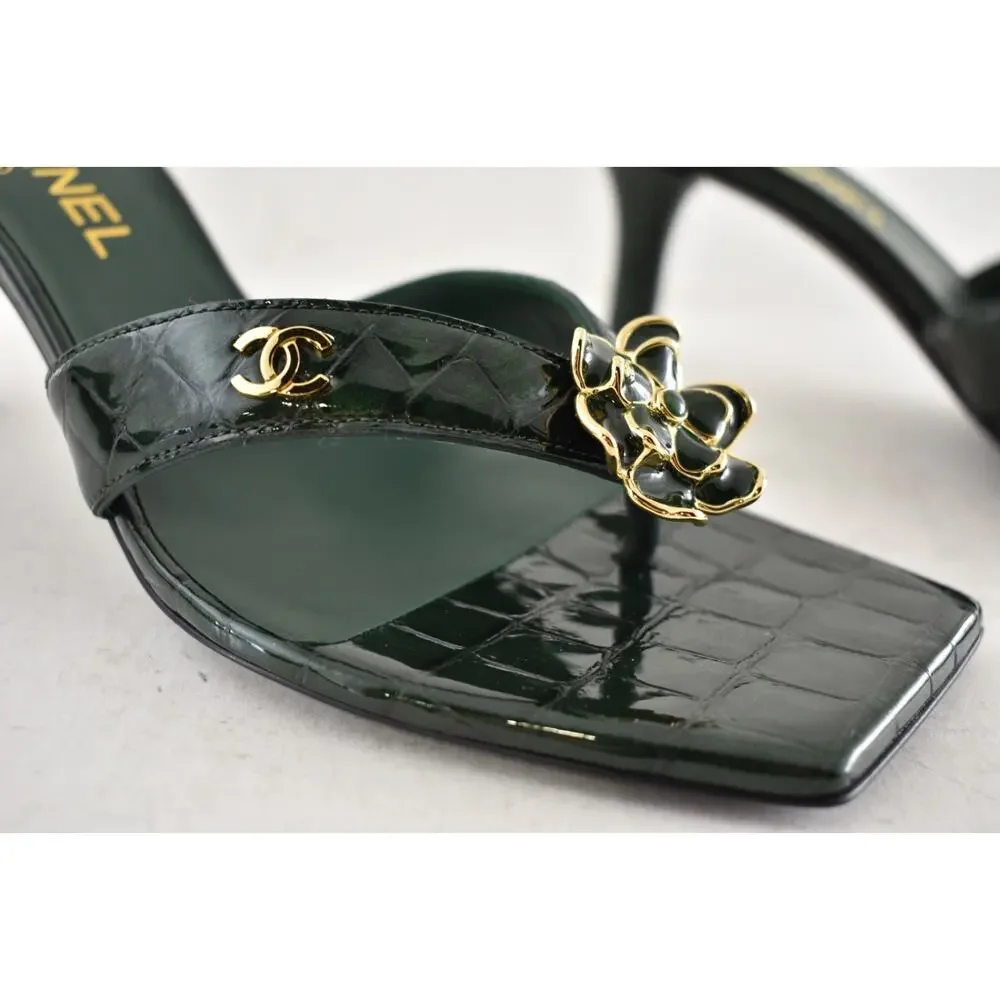 Chanel 26A Green Crocodile Croc CC Flower Backless Mule Heel Thong Sandal 40